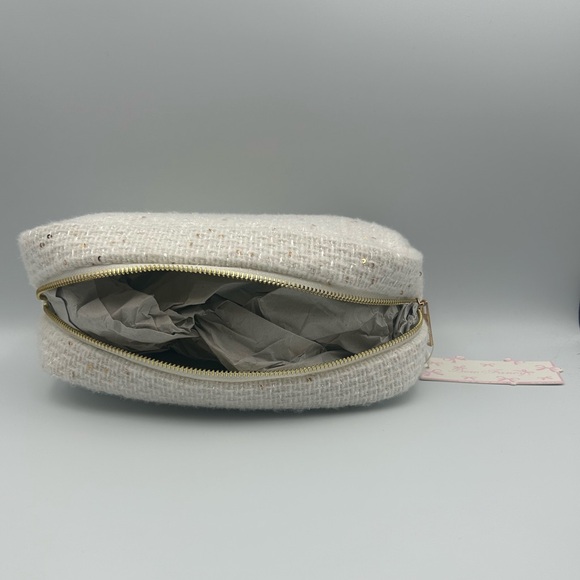 *New* Bow Fancy Off-White Knit Beaded Bow Makeup/Travel Bag - Picture 7 of 13